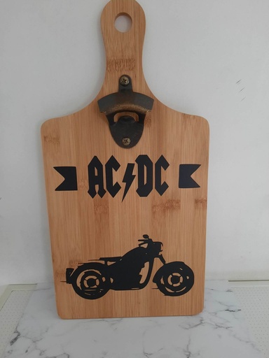 Planche à découperAC/DC
